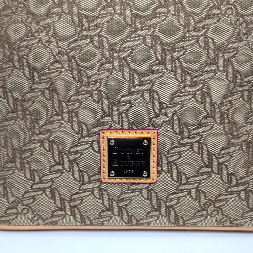 Dooney & Bourke Maritime Hobo Sac NWOT - Picture 3 of 16